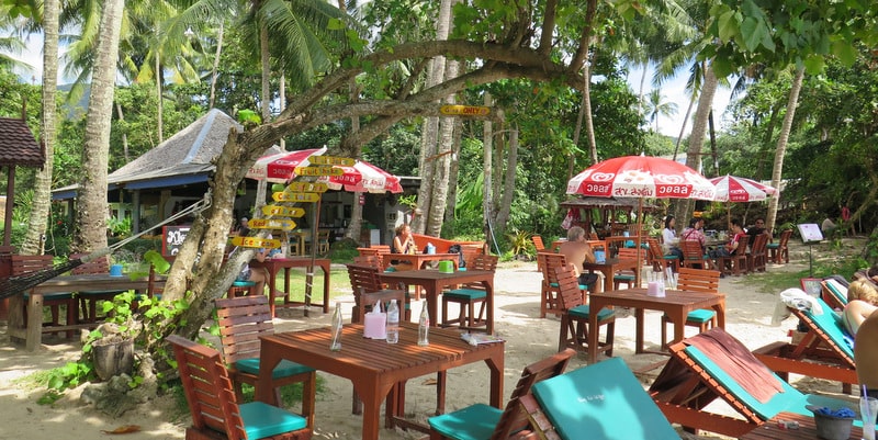 tables day exterior klong kloi cottage bang bao beach restaurants koh chang