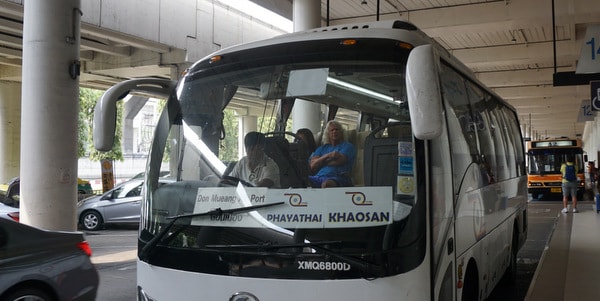 don mueang airport bangkok thailand limobus