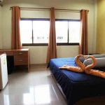 guesthouse-suite-restaurant-sale-koh-chang-room