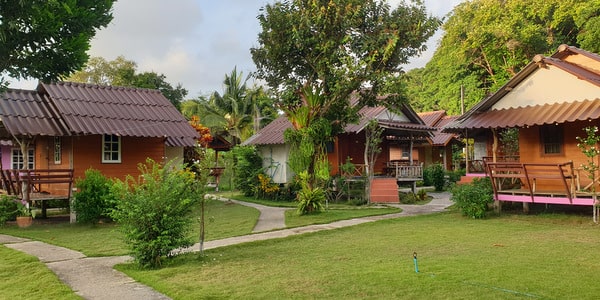 bungalow klong chao garden view koh kood