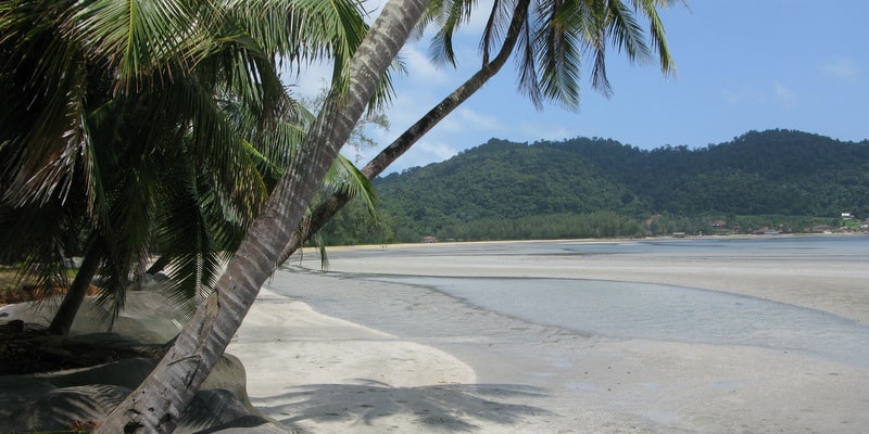 beach klong son koh chang