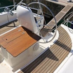 SV-Fei-Mao-Bavaria-33-on-deck-koh-chang-sailing
