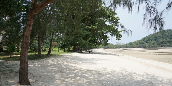 koh-mak-beaches-ao-suan-yai