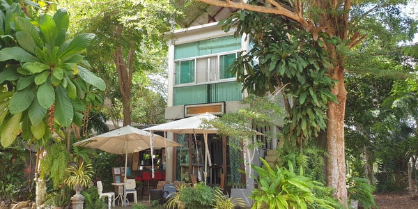 front garden cafe koh mak