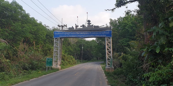 chek bae koh chang naval battle sign