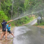 Songkran 2014-Bailan Beach Koh Chang