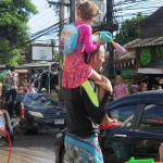 songkran-2017-koh-chang-kai-bae-beach