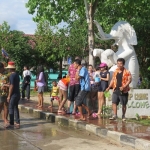 songkran-2017-koh-chang-klong-prao-beach