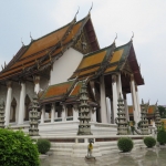 wat-suthat-bangkok-temple-main