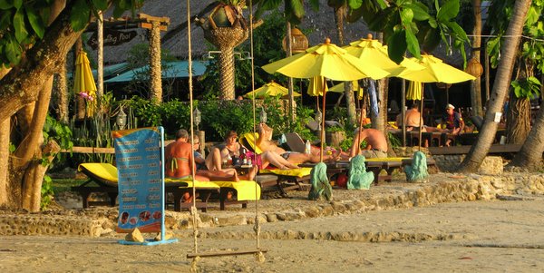 beach sun loungers Koh Chang
