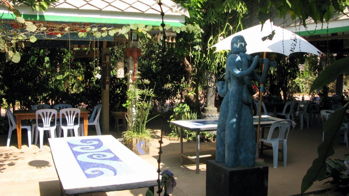 tables blues blues restaurant klong son koh chang