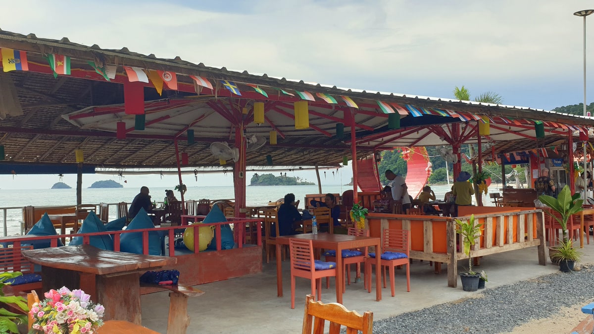 Lonely Beach Restaurants Koh Chang - Our Guide - 24/25 Season
